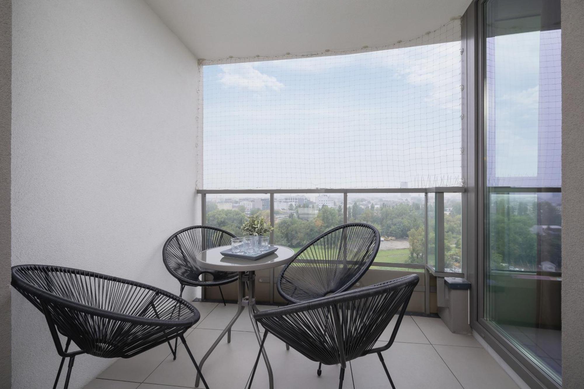 Przestronny Z Balkonem By Renters Краків